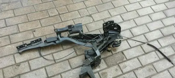 Mercedes-Benz SL R230 Convertible roof hinge A2307902140