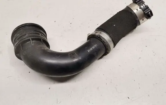 Land Rover Evoque II Intercooler hose/pipe HJ326C646AA