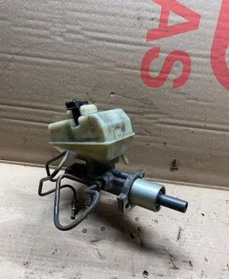 Volvo S70 V70 V70 XC Master brake cylinder 9140252