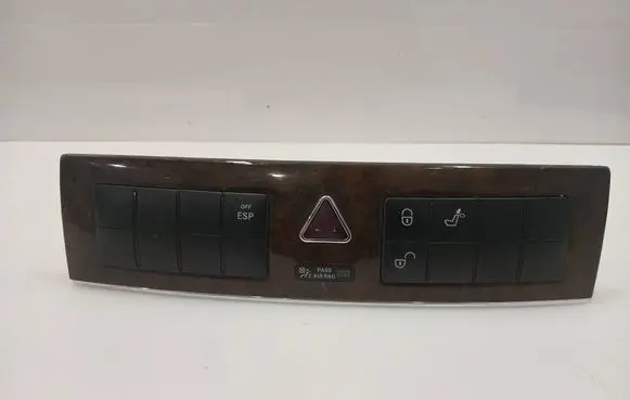 Hazard light switch