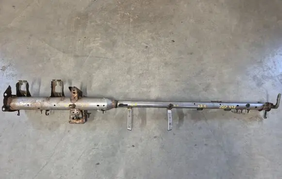 Toyota Hilux (AN10, AN20, AN30) Dashboard cross member/frame bar 