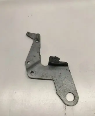 Mercedes-Benz A W176 Engine mounting bracket A6452230141