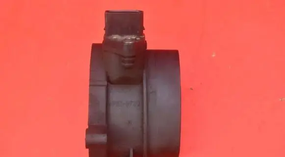 BMW 5 E39 Mass air flow meter 2247002