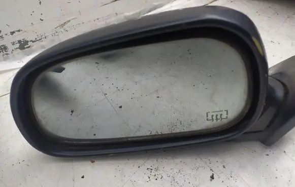 Mitsubishi Galant Front door electric wing mirror