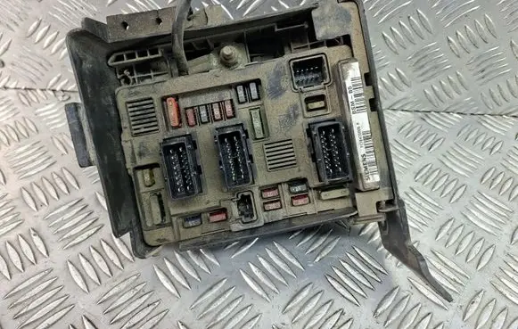 Citroen C3 Fuse box set 9638502580