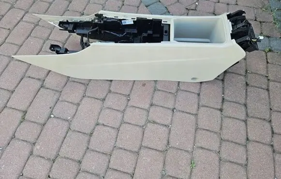 Opel Insignia B Panel drawer/shelf pad 31TYS