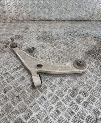 Nissan Ariya Front lower control arm/wishbone 