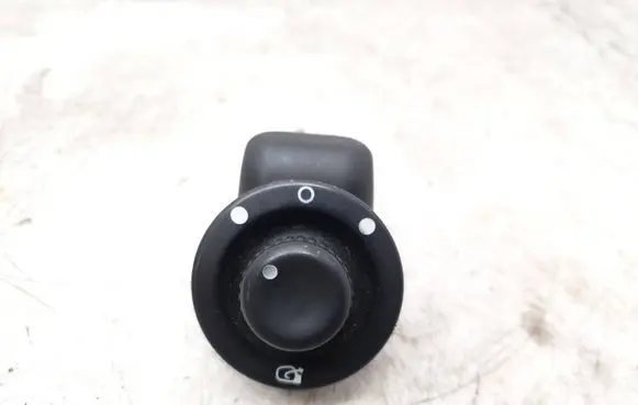 Renault Koleos I Wing mirror switch 