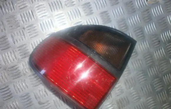 Renault Laguna I Rear/tail lights 7700820052