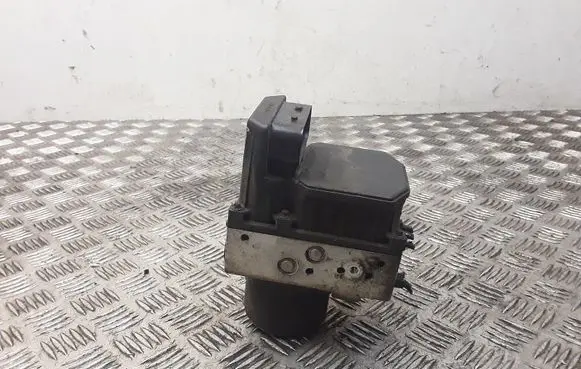Volkswagen Polo ABS Pump 0265950073 6Q0614517E 6Q0907379M