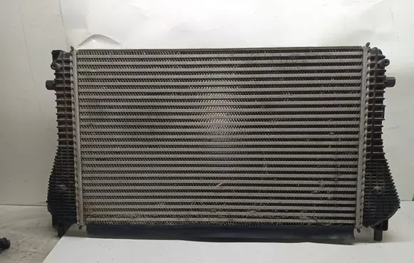 Volkswagen Jetta VI Intercooler radiator 5C0145803B DB921003