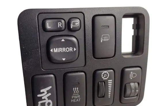 Toyota Land Cruiser (J120) Other switches/knobs/shifts 156936 183575