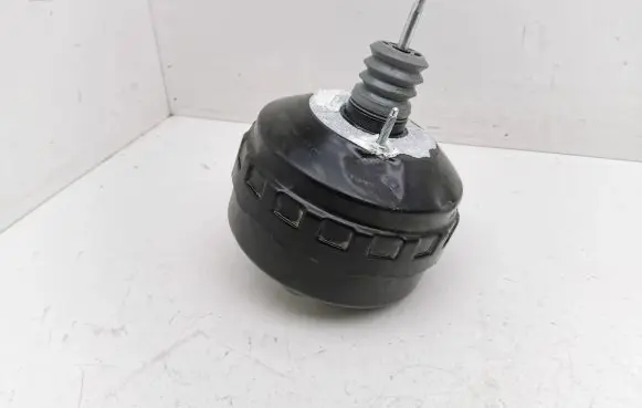 Volkswagen Arteon Brake booster