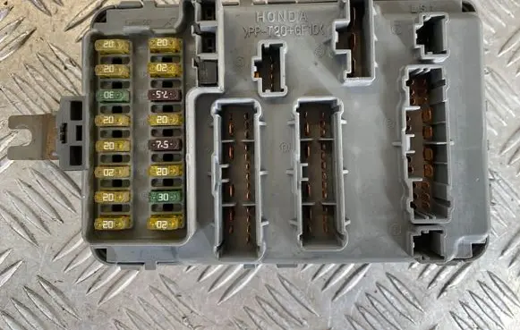 Honda Accord Fuse module 3821AS1AG300 165652032999
