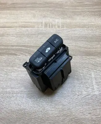Honda CR-V Windscreen/window heater switch HONDAACSWITCH
