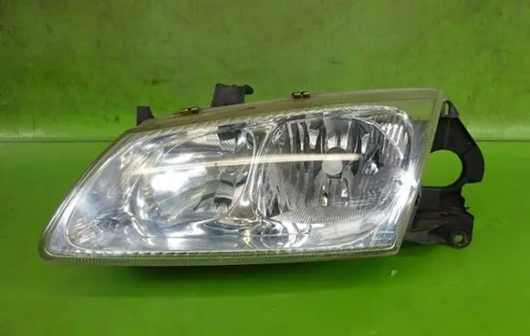 Nissan Almera N16 Headlight/headlamp 89003331