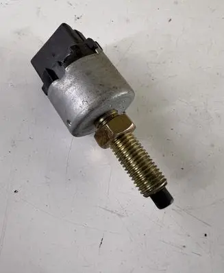 Mitsubishi Space Star Clutch pedal sensor 