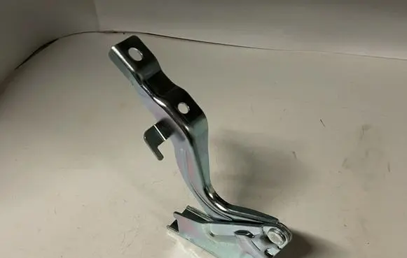Hyundai Santa Fe Engine bonnet/hood hinges 791102B000