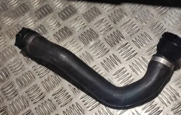BMW 4 F32 F33 Engine coolant pipe/hose 7620603