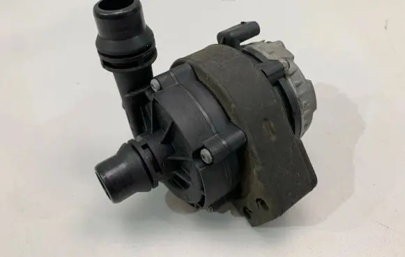 BMW 3 F30 F35 F31 Electric auxiliary coolant/water pump 8638239