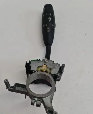 Mercedes-Benz B W245 Indicator stalk A1695450210