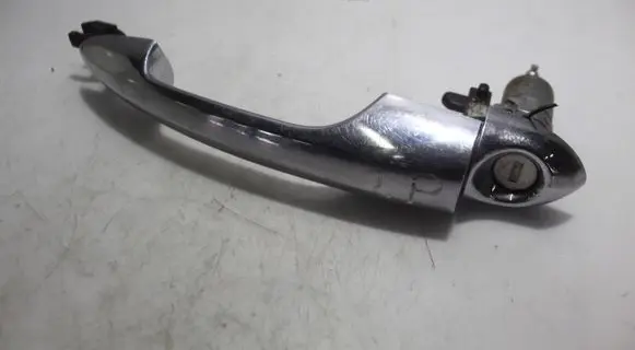 Front door exterior handle/bracket