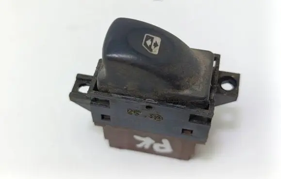 Renault Laguna I Electric window control switch 7700417486B