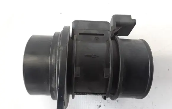 Renault Master II Mass air flow meter H7700314669