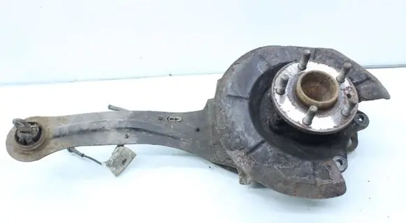Rear wheel hub