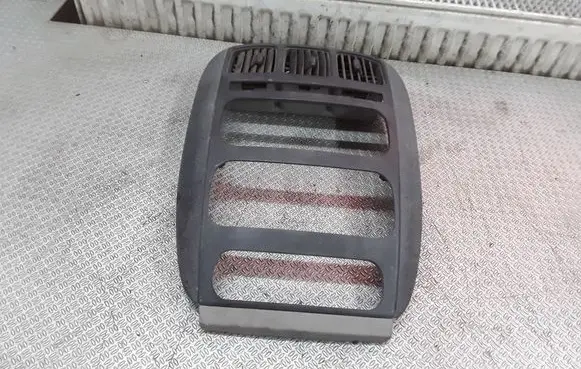Chrysler Voyager Radio/GPS head unit trim P05005037AA
