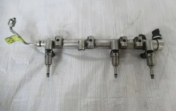 Opel Insignia A Fuel main line pipe 12615398