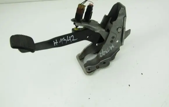 Nissan Primera Brake pedal 