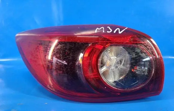Mazda 3 III Boot/trunk interior light BHN351160