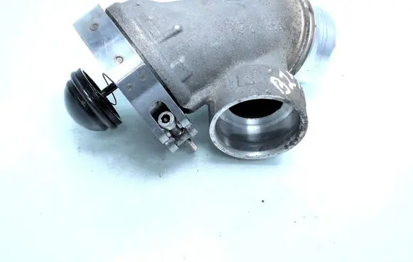Volvo XC60 Turbo air intake inlet pipe/hose 31431981 140321