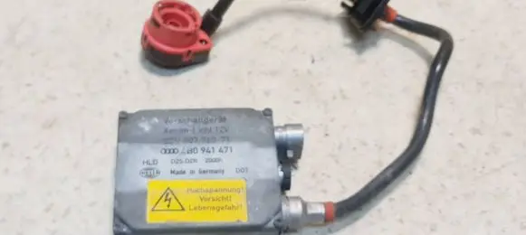Audi A6 S6 C5 4B Headlight ballast module Xenon 4B0941471 5DV00774071 D2GD2R