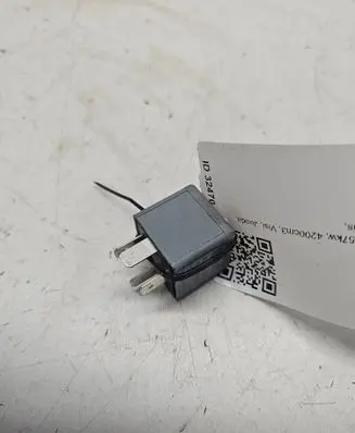 Audi Q7 4L Other relay 8D0951253A