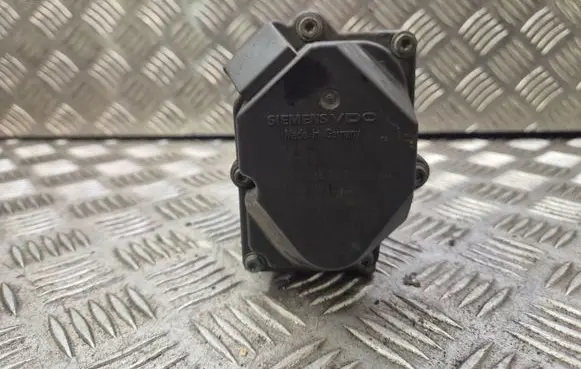 Volkswagen Golf V Throttle valve 03G128063G