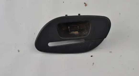 Volkswagen Sharan Seat belt trim 7M0868855K 95VWA601B33