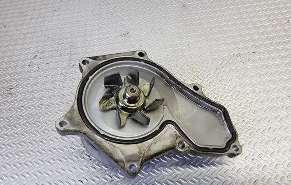 Honda CR-V Water pump