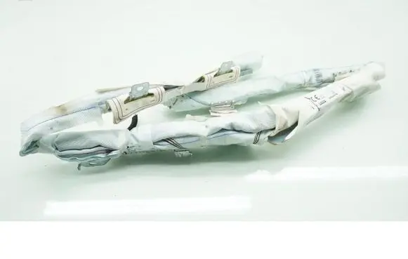 Nissan Pulsar Roof airbag