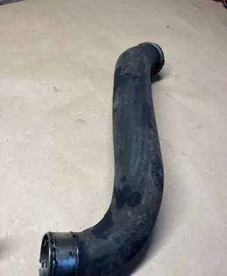 Volvo V40 Intercooler hose/pipe 31370648