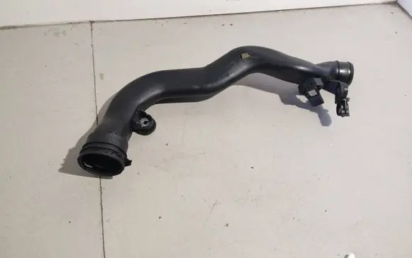 Volkswagen Golf VI Intercooler hose/pipe 1K0145770