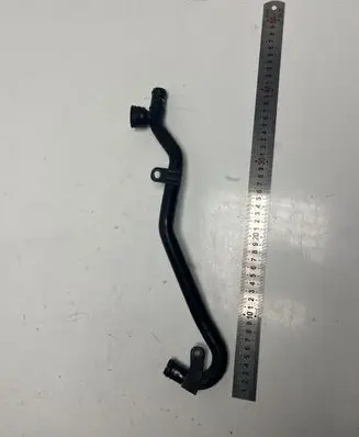 Volkswagen PASSAT B7 Engine coolant pipe/hose 5N0121065