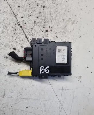 Volkswagen PASSAT B6 Steering angle sensor 3C0953549J 05113840 01103071730568