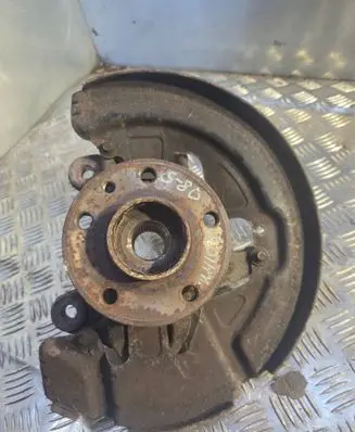 Volvo S80 Front wheel hub 
