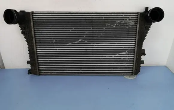 Volkswagen Golf V Intercooler radiator 1K0145803 1K0145803M 3C0145805AG