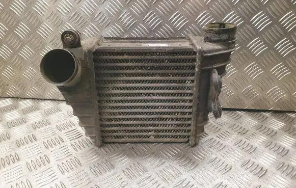 Skoda Octavia Mk1 (1U) Intercooler radiator 862319R