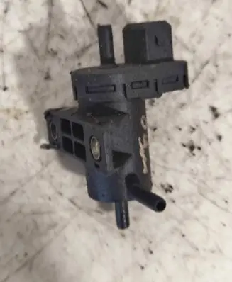 Nissan X-Trail T31 Turbo solenoid valve 8200762597