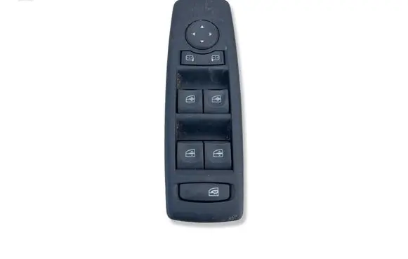 Renault Megane III Electric window control switch 809610007R