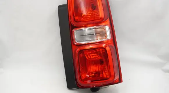Peugeot Expert Rear/tail lights 9808243080